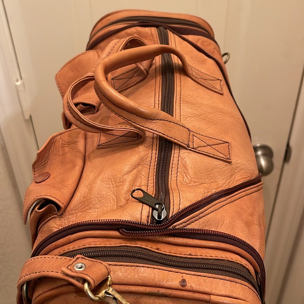 Vintage made in Colombia Genuine Leather please check all picture of condition - Picture 14 of 17